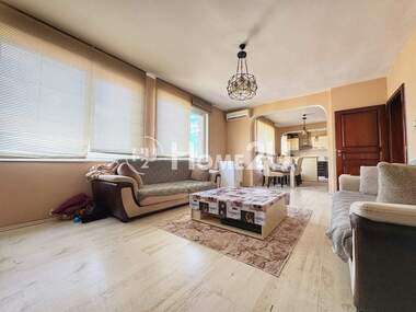 Verkauf - Etage von Haus in Asenowgrad,  Plowdiw
