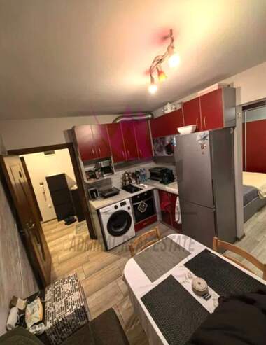 Kira - Apartman olarak Vazrajdane 4,  Varna