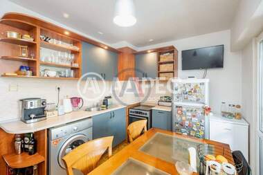Verkauf - Wohnung in Mladost 2,  Warna