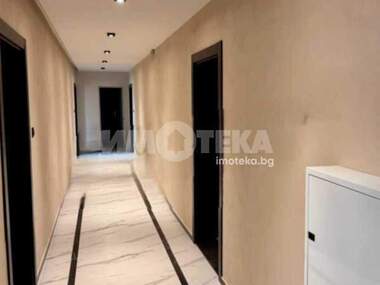 Închiriere - Apartament în Kamenița 2,  Plovdiv