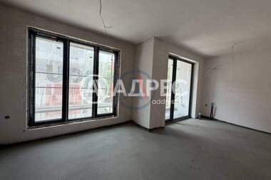 Vânzare - Apartament în Oboriștie,  Sofia