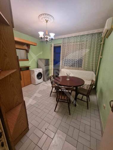 Închiriere - Apartament în Levski,  Varna
