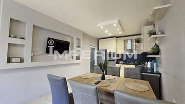 Kira - Apartman olarak Pogrebi,  Varna