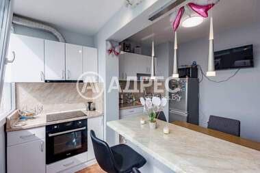 Vânzare - Apartament în Văzrajdane 2,  Varna