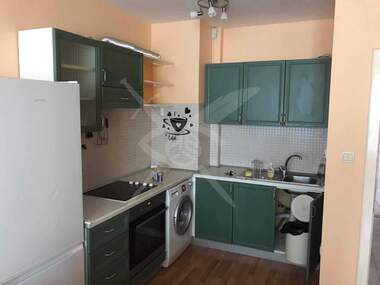 Închiriere - Apartament în Center,  Varna