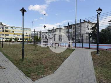 Продажа - Квартира в Карнобат,  Бургас