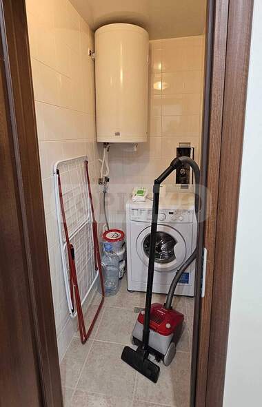 Închiriere - Apartament în Levski,  Varna
