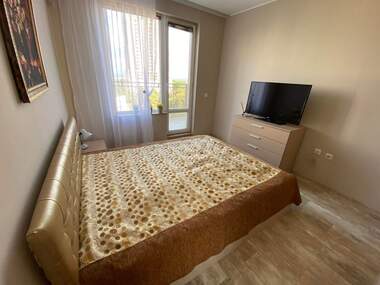 Închiriere - Apartament în Zornița,  Burgas