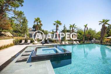 For sale - Apartment in Saints Constantine and Helena,  Varna