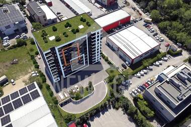 Vânzare - Apartament în Mladost 1,  Varna