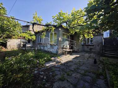 Vânzare - Casă în Hristo Botev,  Varna
