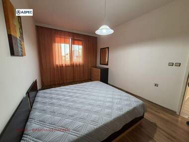 Închiriere - Apartament în Storgozia,  Pleven