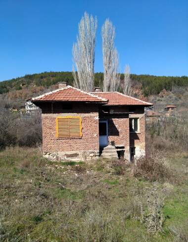 For sale - House in Gramade,  Kiustendil