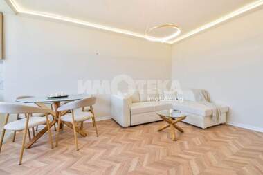 Продажба - Апартамент в Център,  Пловдив
