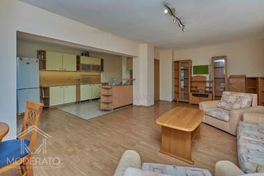 Продажба - Апартамент в Център,  Бургас