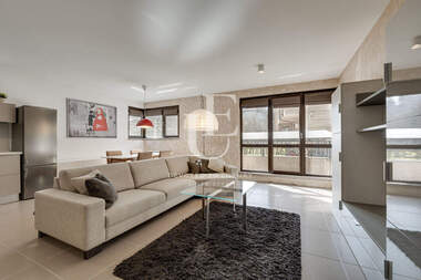 Închiriere - Apartament în Simeonovo,  Sofia