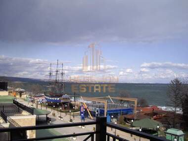 Vânzare - Apartament în Golden Sands,  Varna
