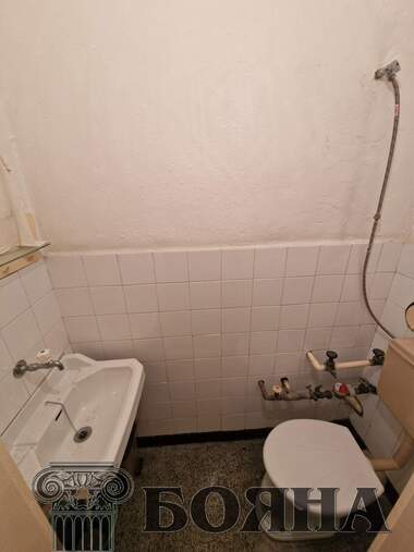 Продажба - Апартамент в Хъшове,  Русе