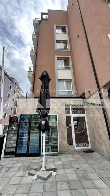 Închiriere - Magazin în Iujen,  Plovdiv