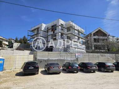 Продажба - Апартамент в Бриз,  Варна