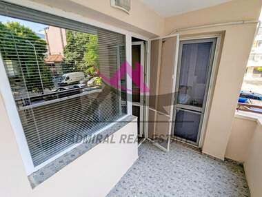 Închiriere - Apartament în Center,  Varna