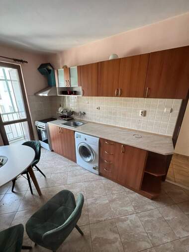 Închiriere - Apartament în Kărșiaka,  Plovdiv