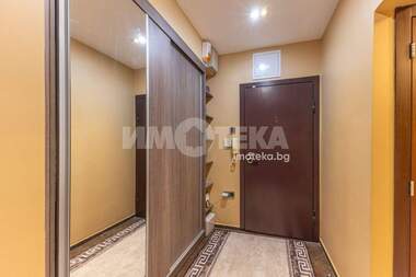 Продажба - Апартамент в Гранд Мол,  Варна