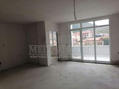 Продажба - Апартамент в Ново Село,  Сливен