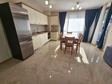 Închiriere - Apartament în Hristo Smirnenski,  Plovdiv