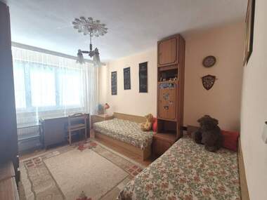 Продажба - Апартамент в Дружба 2,  Русе