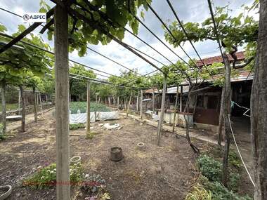 For sale - House in Gostinia,  Lovech