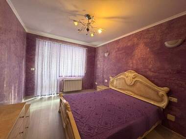 Продажба - Апартамент в Център,  Русе