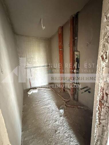 For sale - Apartment in Iujen,  Plovdiv