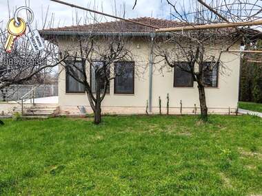 Vânzare - Casă în Pelișat,  Pleven