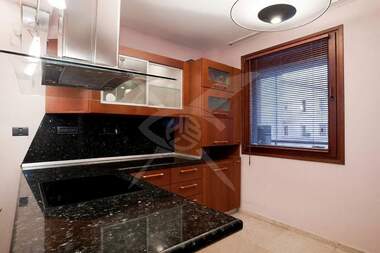 Kira - Apartman olarak Oborishte,  Sofia