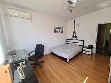 For sale - Apartment in Ovcharski,  Haskovo