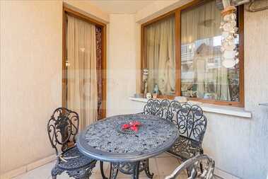 Închiriere - Apartament în Center,  Varna