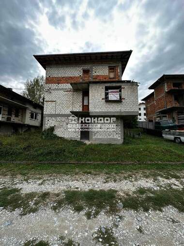Satış - Ev olarak Hvoyna,  Smolian