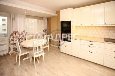 Продажа - Квартира в Лозенец,  София