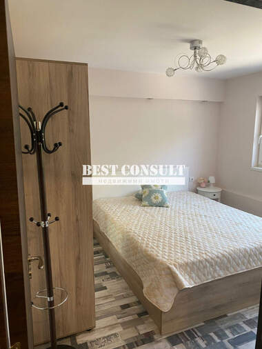 Închiriere - Apartament în Zdraveț Iztok,  Ruse
