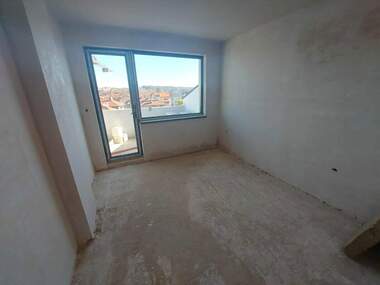 Verkauf - Wohnung in Zentar,  Targowishte