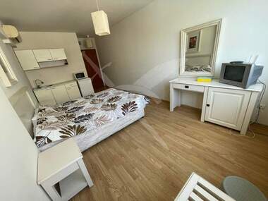 Satış - Apartman olarak Aytos,  Burgas