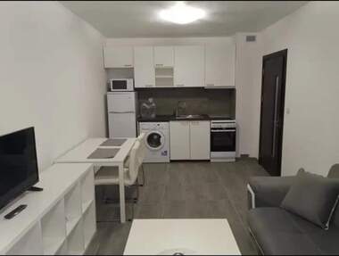 Miete - Wohnung in Mladejki halm,  Plowdiw