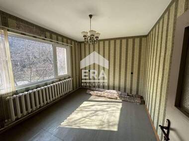 Vânzare - Etaj din casă în Hisaria,  Haskovo