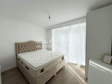 Vânzare - Apartament în Center,  Șumen