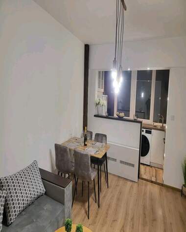 Vânzare - Apartament în Zona B-18,  Sofia