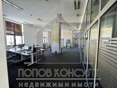 Наем - Офис в Център,  Пловдив