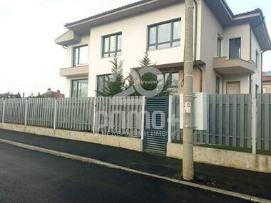 For sale - House in Ihtiman,  Sofia Oblast