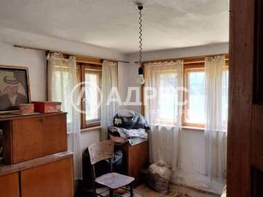 For sale - House in Govedarci,  Sofia Oblast