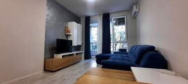 Miete - Wohnung in Mladejki halm,  Plowdiw